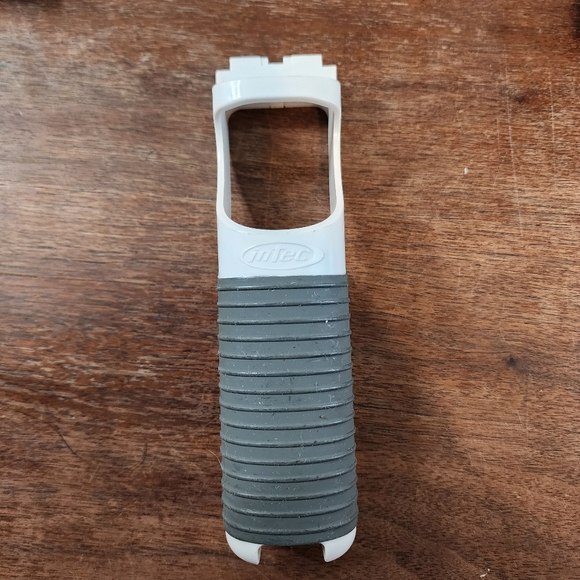 Nintendo Wii Intec Controller Attachments Tennis , Baseball Bat , Golf Club - Picture 5 of 9